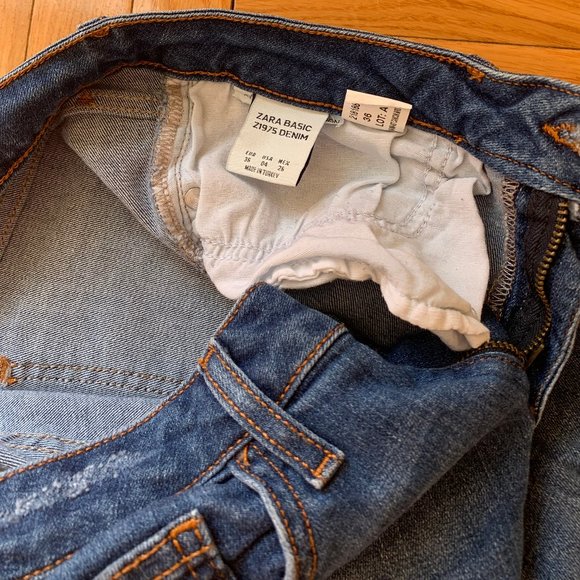 ZARA low waisted ripped Jeans - Picture 3 of 5